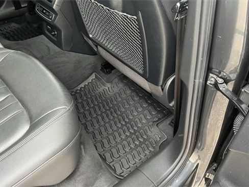 Used 2020 Audi Q5 Prestige image 20