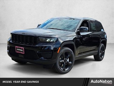New 2025 Jeep Grand Cherokee Altitude image 1