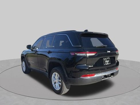 Used 2025 Jeep Grand Cherokee Laredo X w/ Luxury Tech Group I AWD/4WD image 6