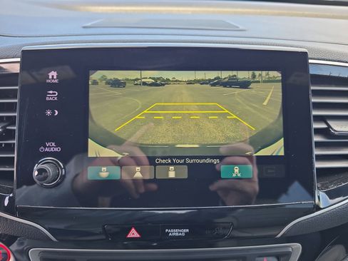 Used 2021 Honda Passport Touring image 18