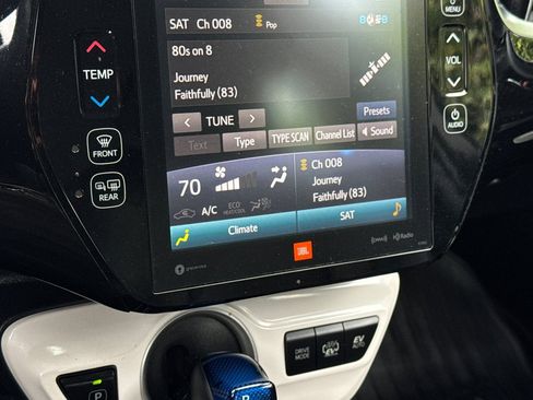 Used 2017 Toyota Prius Prime Advanced FWD image 22