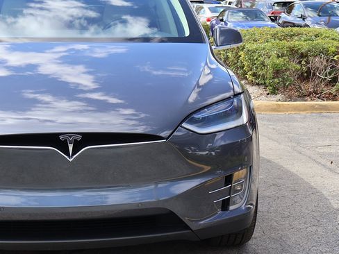 Used 2017 Tesla Model X P100D image 14