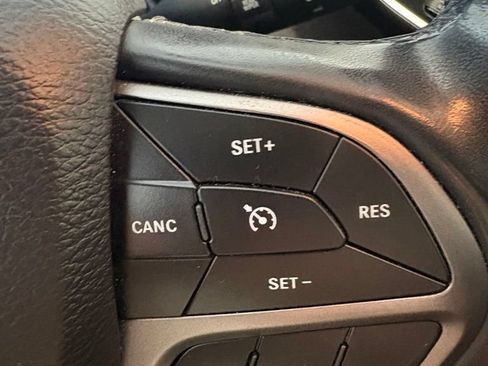 Used 2020 Jeep Cherokee Limited AWD/4WD image 24