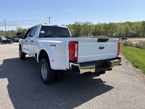 New 2026 Ford F350 XL w/ XL Chrome Package AWD/4WD image 3