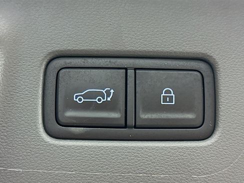 Used 2025 Hyundai Santa Fe SEL AWD/4WD image 29