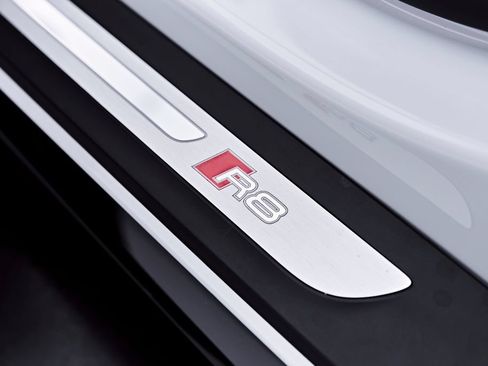 Used 2022 Audi R8 V10 performance w/ Carbon Exterior Package RWD image 55
