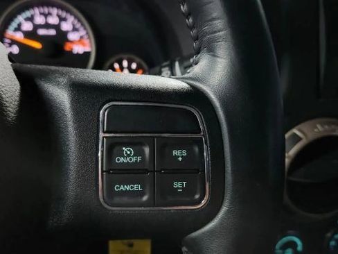 Used 2017 Jeep Wrangler Sahara image 33