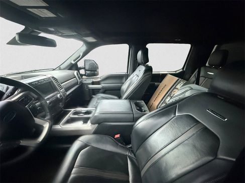 Used 2017 Ford F350 Platinum w/ Platinum Ultimate Package image 12