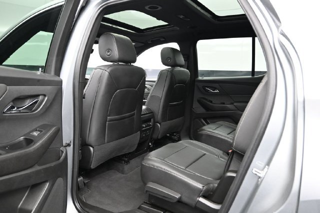 Used 2023 Chevrolet Traverse LT w/ LT Premium Package AWD/4WD image 22