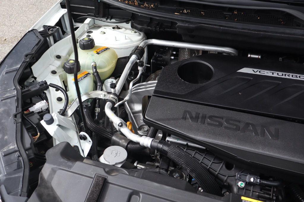 Used 2023 Nissan Rogue S FWD image 11