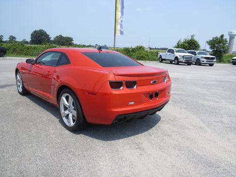 Used 2010 Chevrolet Camaro SS w/ RS Package RWD image 7