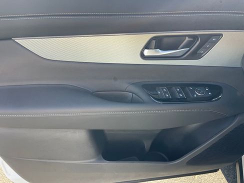 New 2025 Nissan Murano SL w/ Cargo Package AWD/4WD image 7