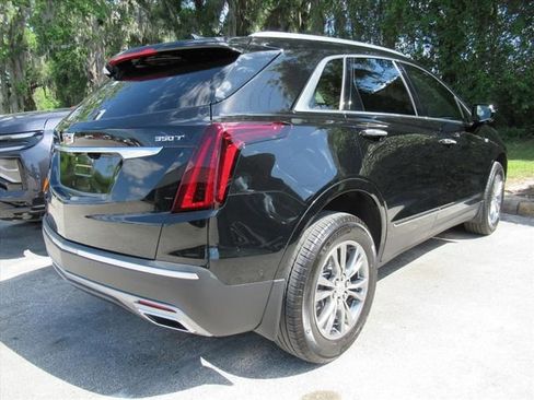 Used 2023 Cadillac XT5 Premium Luxury w/ Technology Package image 4