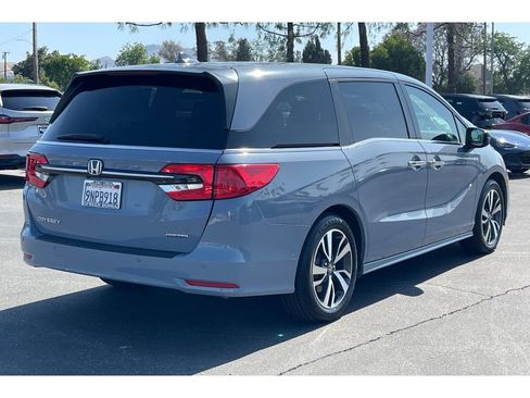 Certified 2024 Honda Odyssey Touring image 6