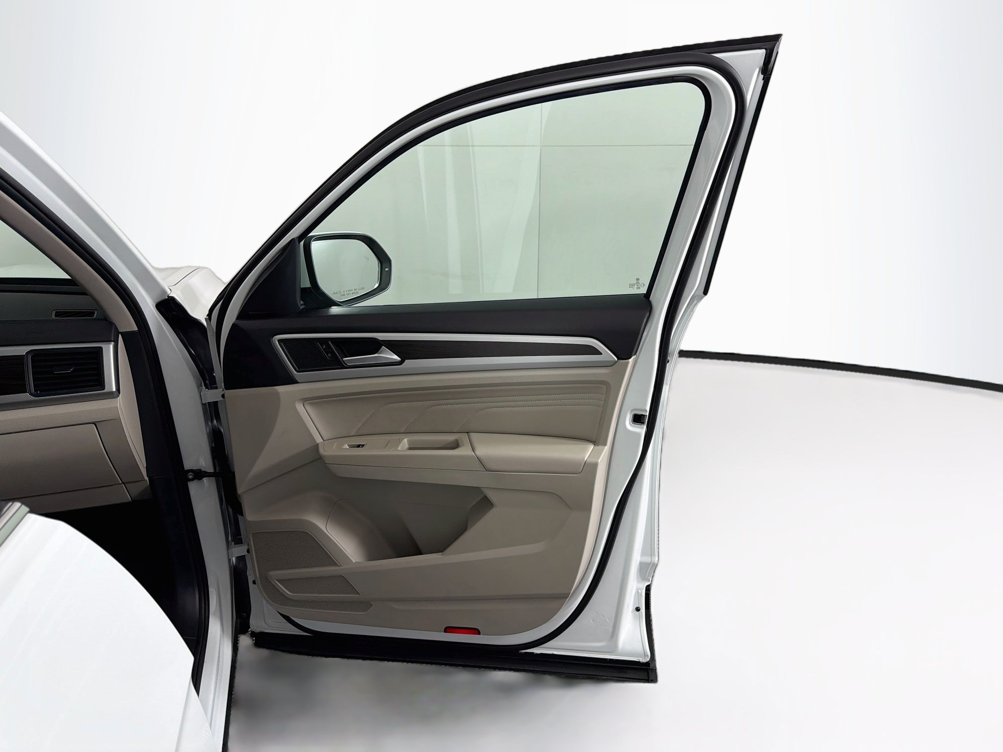 Used 2023 Volkswagen Atlas SE FWD image 33