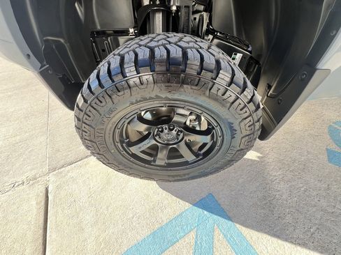 Used 2026 Nissan Frontier SV w/ Tow Package image 21