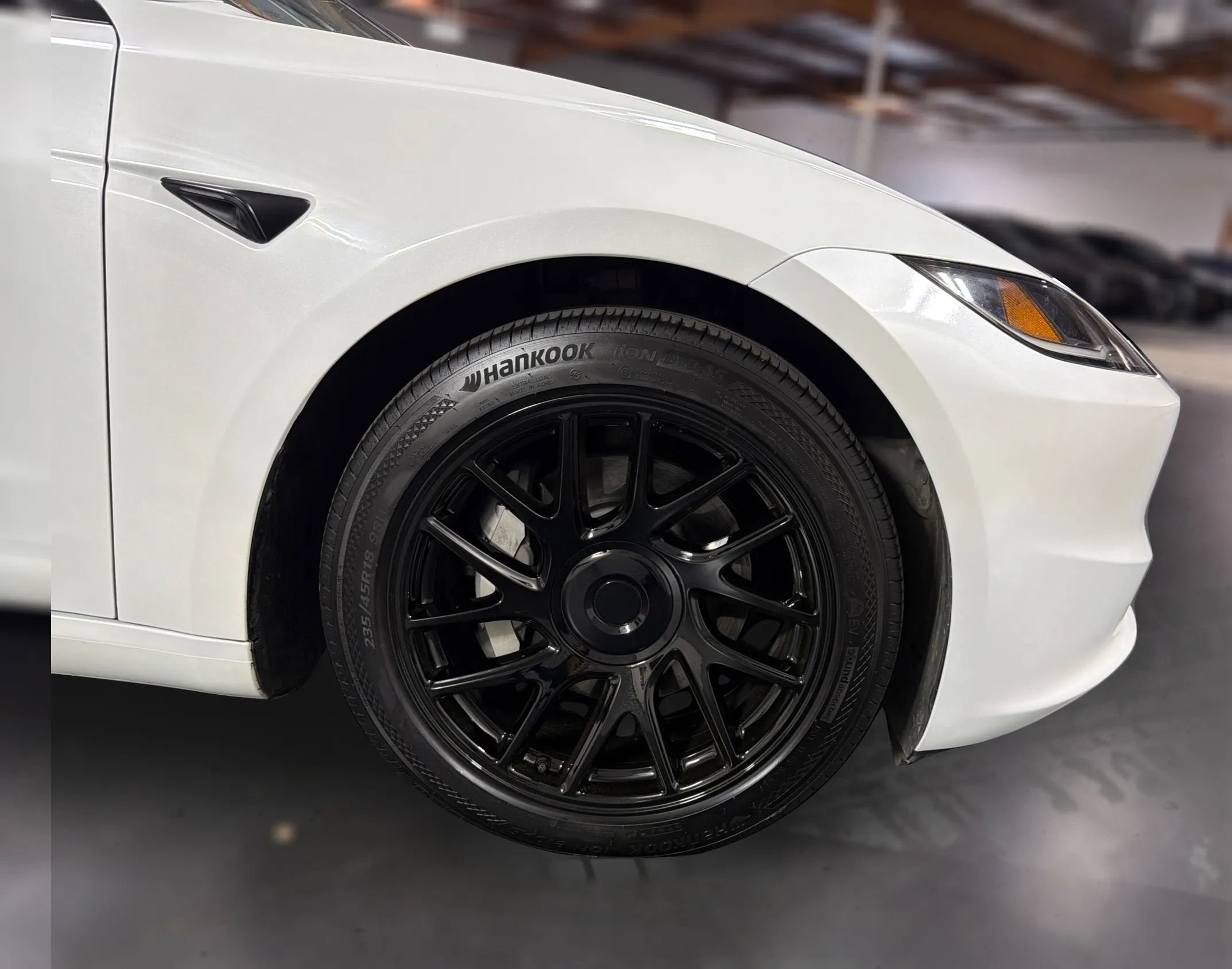 Used 2025 Tesla Model 3 Long Range AWD/4WD image 17
