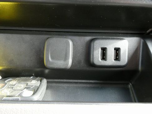 Used 2019 GMC Yukon Denali w/ Open Road Package image 35