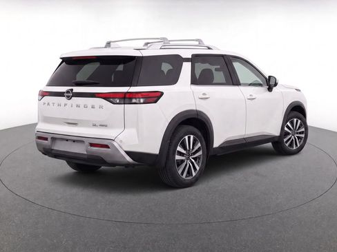 Used 2023 Nissan Pathfinder SL AWD/4WD image 22
