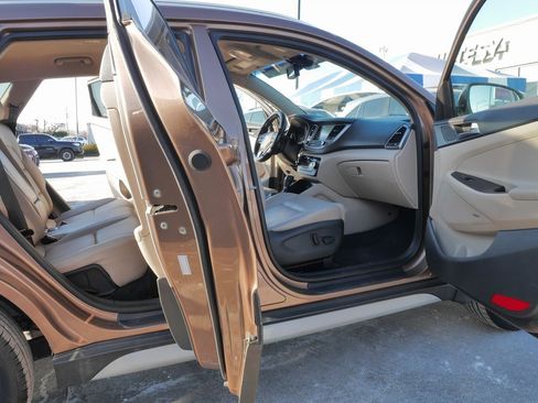 Used 2017 Hyundai Tucson SE Plus image 10