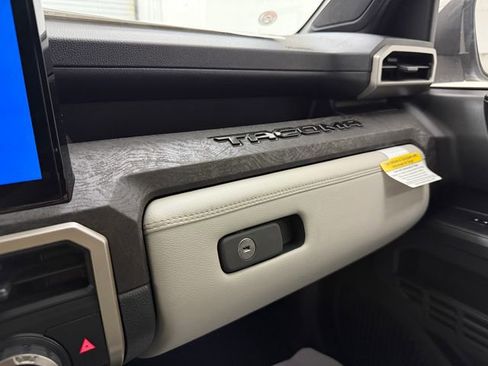 New 2026 Toyota Tacoma Limited AWD/4WD image 25