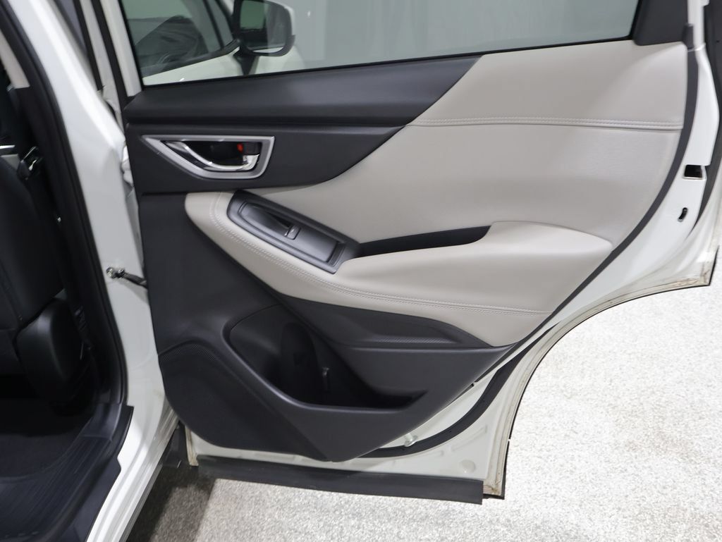 Used 2024 Subaru Forester Premium AWD/4WD image 21