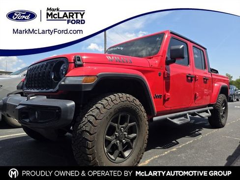 Used 2024 Jeep Gladiator Sport AWD/4WD image 1