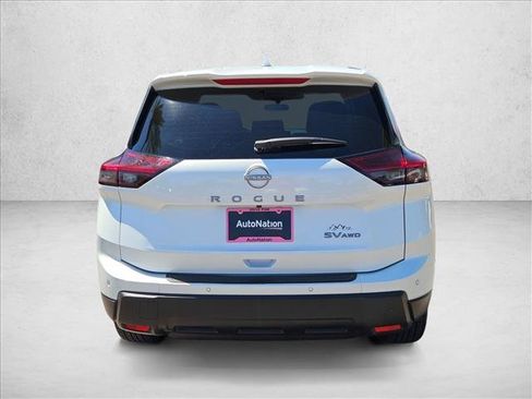 Used 2024 Nissan Rogue SV AWD/4WD image 7