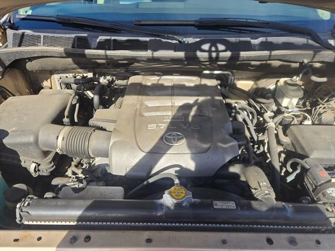 Used 2010 Toyota Sequoia Limited image 33