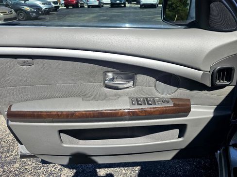 Used 2003 BMW 745Li image 20