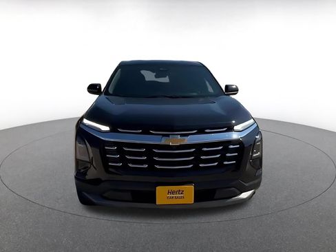 Used 2025 Chevrolet Equinox LT FWD image 4