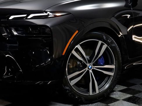New 2026 BMW X7 xDrive40i w/ M Sport Package AWD/4WD image 3