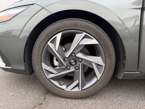 Certified 2025 Hyundai Elantra Sport FWD image 22