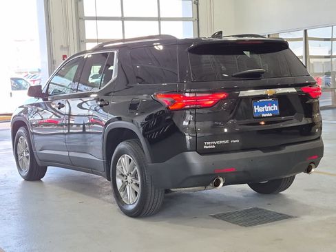 Used 2022 Chevrolet Traverse LT image 4