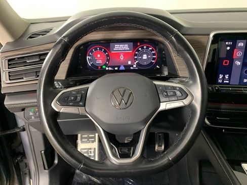 Used 2024 Volkswagen Atlas SEL Premium R-Line image 23