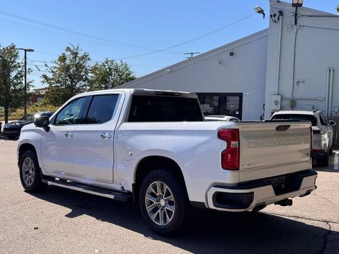 Used 2022 Chevrolet Silverado 1500 High Country w/ Z71 Off-Road Package AWD/4WD image 4