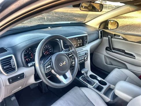 Used 2022 Kia Sportage LX image 15