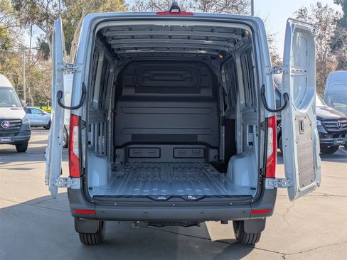 New 2026 Mercedes-Benz Sprinter 2500 image 10