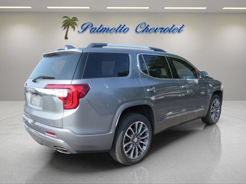 Used 2021 GMC Acadia Denali w/ Denali Technology Package FWD image 3