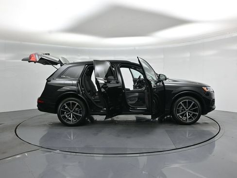 Used 2022 Audi Q7 3.0T Premium Plus w/ Premium Plus Package AWD/4WD image 5