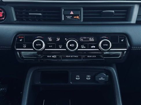 New 2026 Honda Pilot Touring image 37