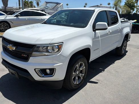 Used 2018 Chevrolet Colorado Z71 AWD/4WD image 4