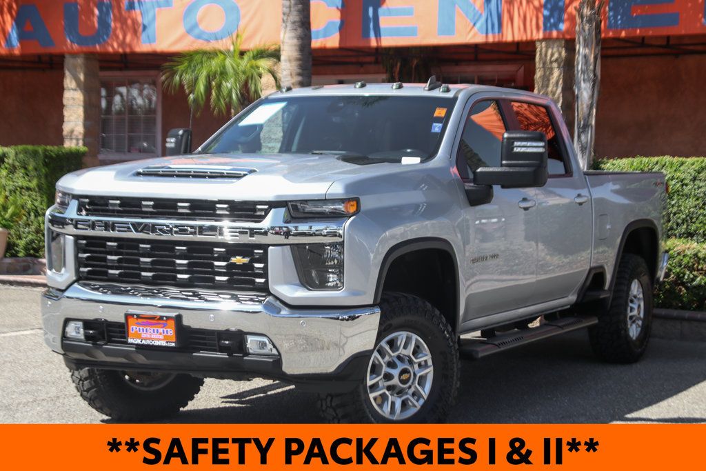 Used 2022 Chevrolet Silverado 2500 LT w/ Convenience Package AWD/4WD image 4