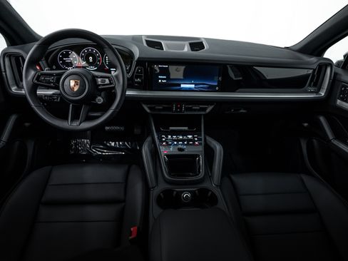 New 2026 Porsche Cayenne image 12