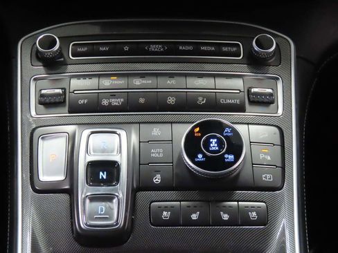 Used 2023 Hyundai Santa Fe Limited AWD/4WD image 11
