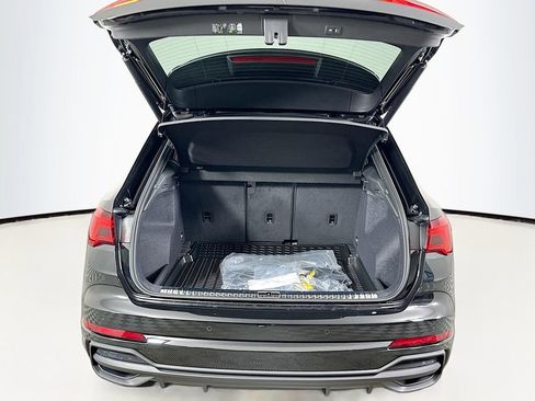 Used 2025 Audi Q3 2.0T Premium AWD/4WD image 16