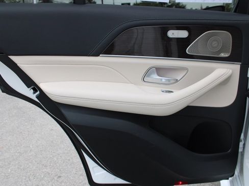 Used 2025 Mercedes-Benz GLE 580 GLE 580 image 28