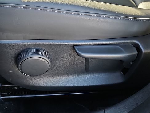 Certified 2025 MAZDA CX-30 AWD 2.5 S w/ Select Sport Pkg image 25