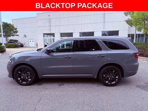 Used 2022 Dodge Durango SXT w/ Blacktop Package AWD/4WD image 4