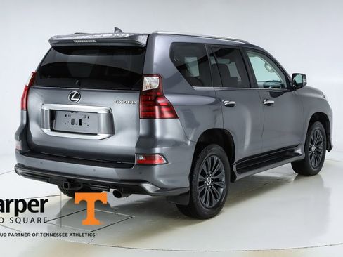 Used 2022 Lexus GX 460 Premium w/ Accessory Package image 9